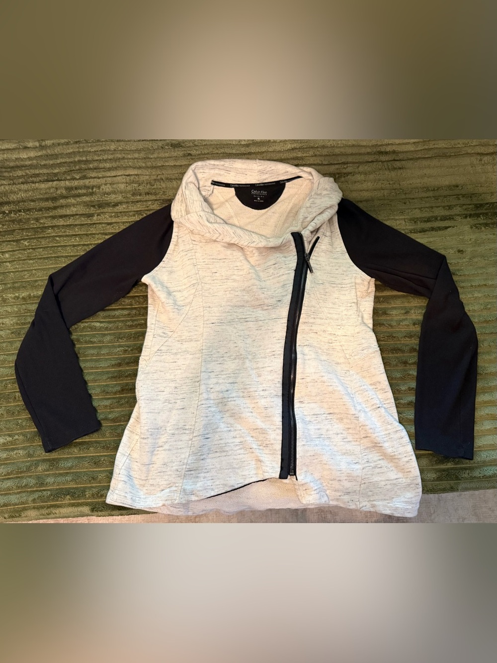 Women’s XL Calvin Klein performance Two-Tone Asymmetrical Zip Cowl Sweatshirt